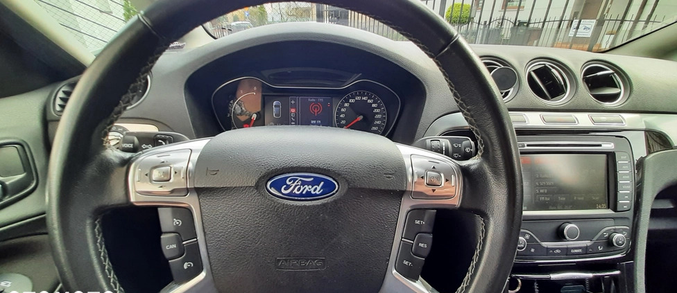 Ford S-Max cena 39500 przebieg: 215000, rok produkcji 2011 z Leszno małe 137